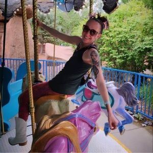 Meet your Posher, Emily